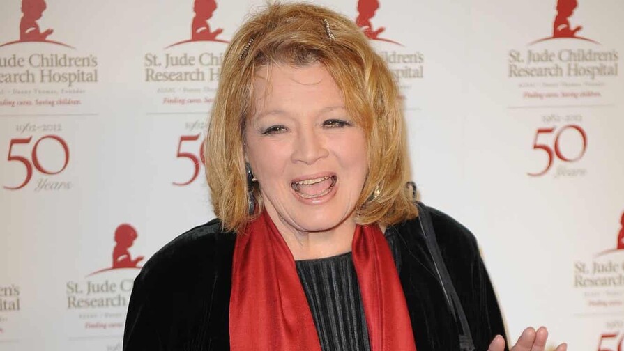 Angie Dickinson, la actriz que rompi&oacute; moldes en Hollywood, llega a los 95 a&ntilde;os
