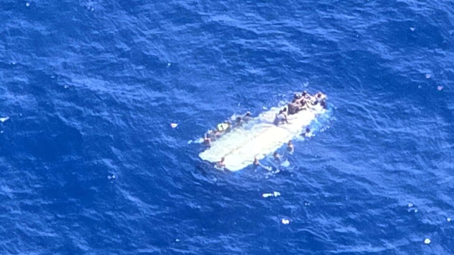 RD colabora en la búsqueda de 10 desaparecidos tras naufragio en Isla Mona que ya deja tres muertos RD colabora en la búsqueda de 10 desaparecidos tras naufragio en Isla Mona que ya deja tres muertos