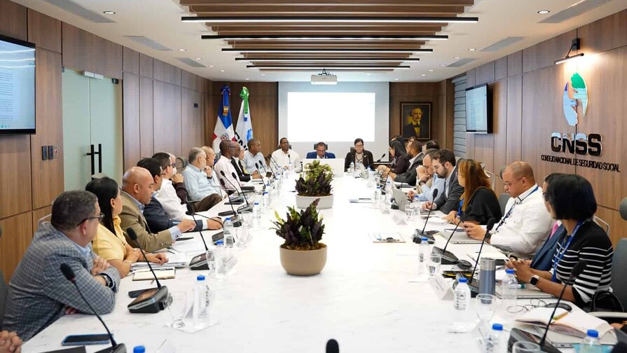 CNSS sigue diálogos en busca de crear fondo para medicamentos de alto costo de uso en las ARS CNSS sigue diálogos en busca de crear fondo para medicamentos de alto costo de uso en las ARS