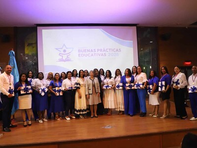 Docentes destacados reciben reconocimiento de Inafocam
