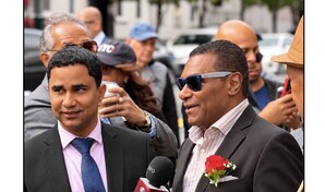 Jos&eacute; Alberto El Canario recibe homenaje en EE. UU. con una calle que lleva su nombre