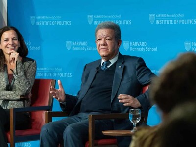 Leonel Fernández afirma que ningún país puede gobernar al mundo