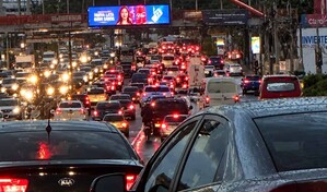 Lluvias provocan charcos y largos taponamientos avenidas del Distrito Nacional