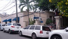 Camiones derriban cables y dejan una estela de peligro en las calles