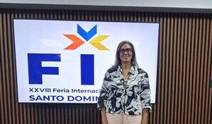 Zaida Corniel reivindica el retorno y la escritura en espa&ntilde;ol desde EE. UU.: "No siempre es id&iacute;lico"