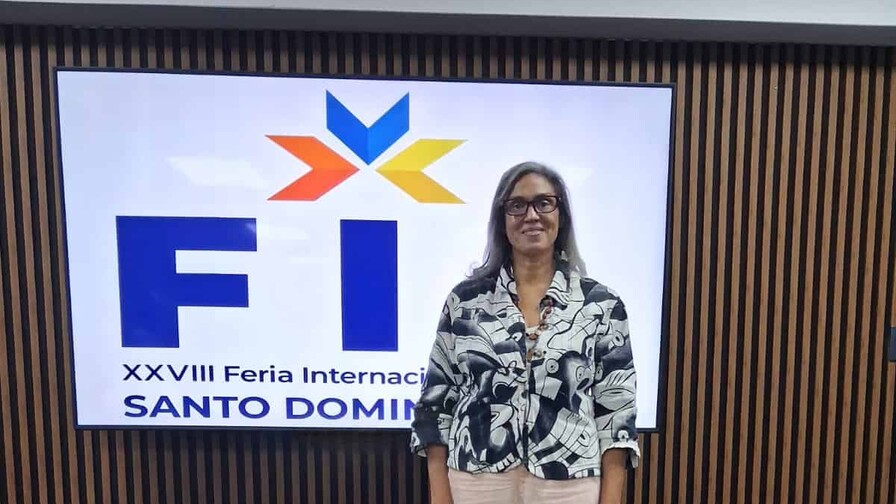 Zaida Corniel reivindica el retorno y la escritura en español desde EE. UU.: "No siempre es idílico" Zaida Corniel reivindica el retorno y la escritura en español desde EE. UU.: "No siempre es idílico"