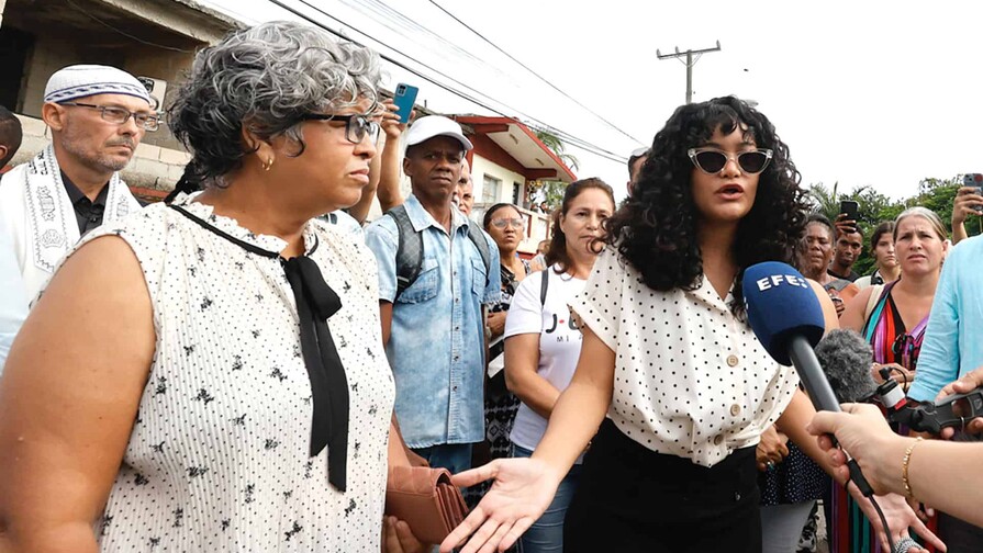 Tribunal cubano declara culpable y pide pena de dos a&ntilde;os para Anna Bensi y su madre