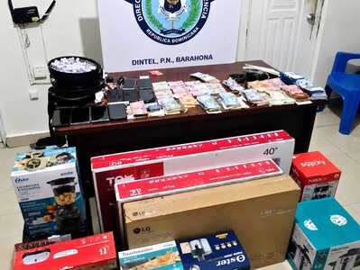 Detenidos en Barahona por estafa relacionada con premios