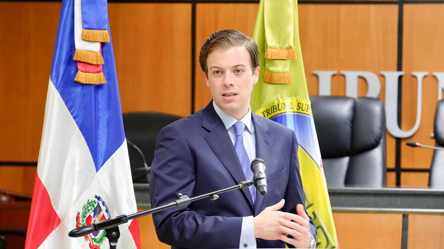 Dirigentes del PRM destacan labor del TSE y valoran formaci&oacute;n en justicia electoral