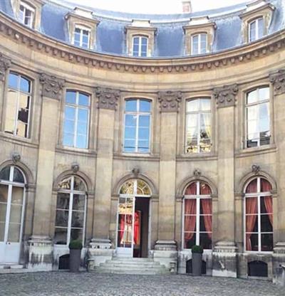 El futuro incierto de la Casa de A. Latina en Par&iacute;s tras anuncio de venta de sus locales