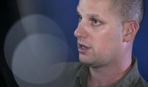 P&aacute;nico, ira y l&aacute;grimas: el dif&iacute;cil regreso de Evan Gershkovich tras pasar por una c&aacute;rcel rusa