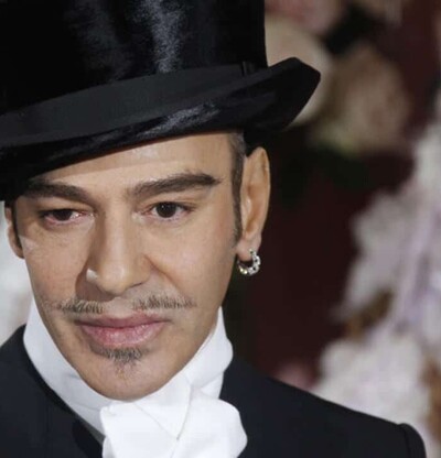 Galliano asegura que el proyecto con Zara le devolvi&oacute; la espontaneidad y la energ&iacute;a