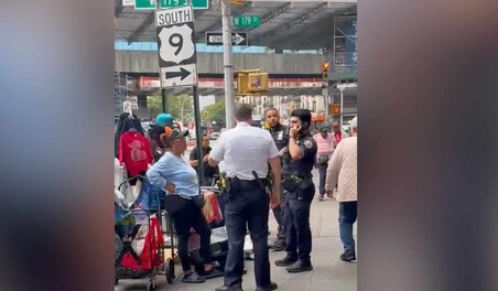 Polic&iacute;a desaloja a vendedores ambulantes, dominicanos entre ellos, de las calles del Alto Manhattan