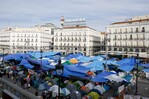 La presidenta de Madrid recurre a la Justicia para intentar desalojar la acampada de Sol La presidenta de Madrid recurre a la Justicia para intentar desalojar la acampada de Sol