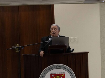 Radhamés Mejía presenta análisis sobre resultados PISA República Domin