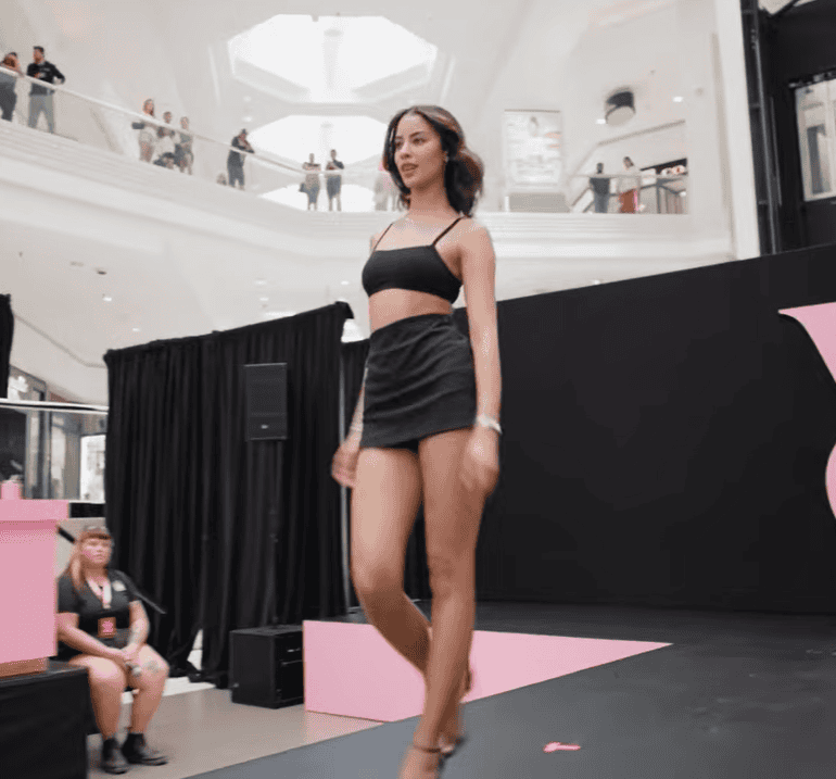 Andreína Martínez  se luce en segundo episodio de docuserie para ser un ángel de Victoria’s Secret
