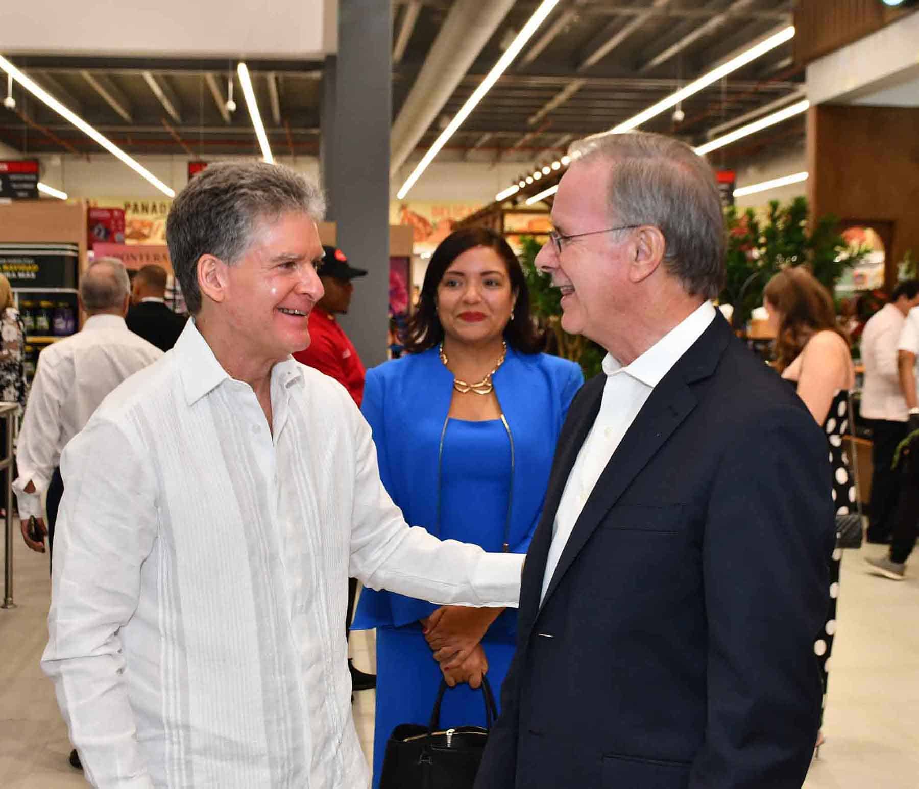 José Alfredo Corripio y Florencio García Valle.