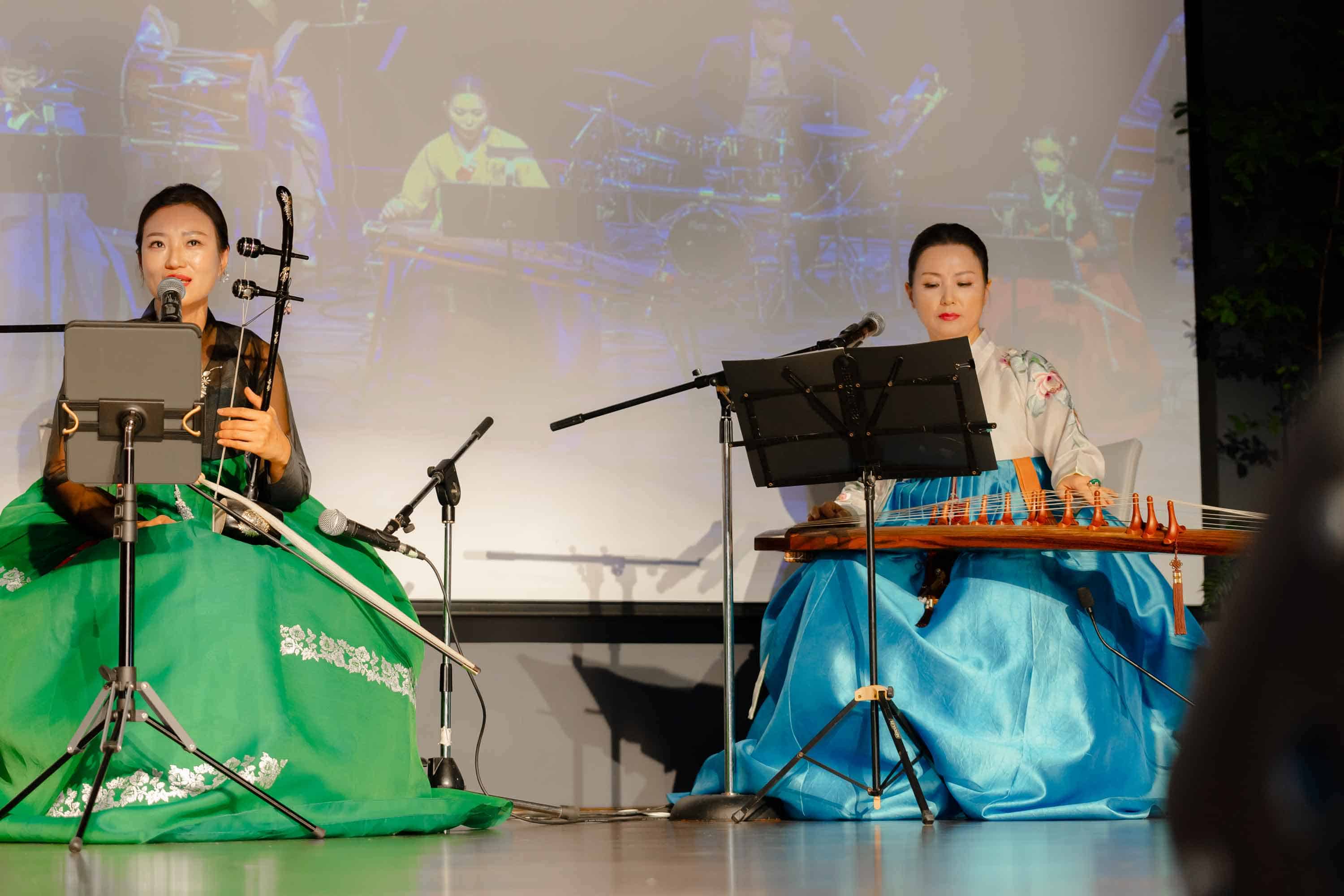 La música tradicional coreana tuvo un papel protagónico en el encuentro.