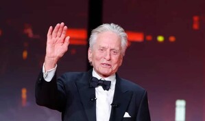 Michael Douglas revela una relaci&oacute;n secreta con Kathleen Turner que ocultaron por 40 a&ntilde;os