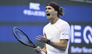 Zverev se enfrentar&aacute; a Djokovic en cuartos de final de Pek&iacute;n