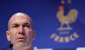 Italia amarga con un empate, el histórico estreno de Zidane en Francia