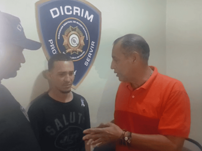 Joven se entrega tras intento atraco banca lotería