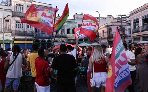 Fl&aacute;vio Bolsonaro supera ampliamente a Lula en conteo parcial de presidenciales brasile&ntilde;as