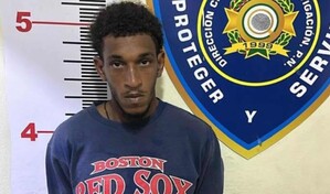 Hombre buscado por robo agravado se entrega a la Polic&iacute;a en La Vega