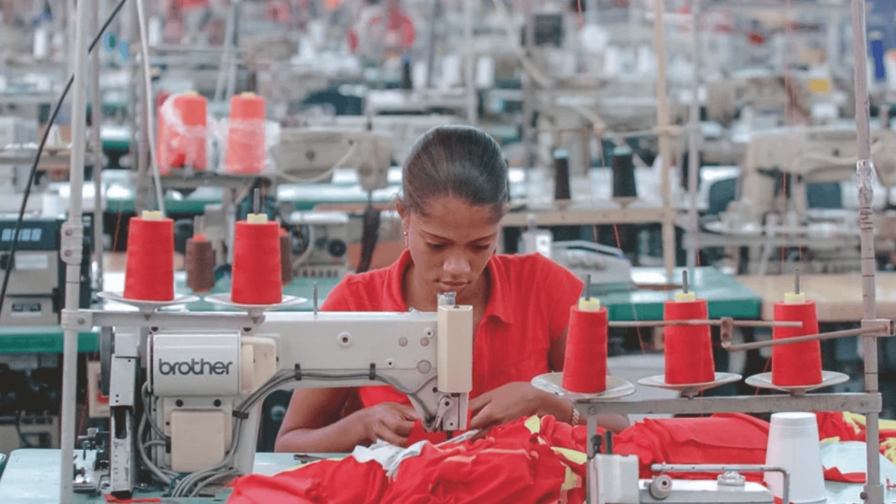 Hay más mipymes importadoras, pero las grandes empresas movilizan el 62.5 % de las compras