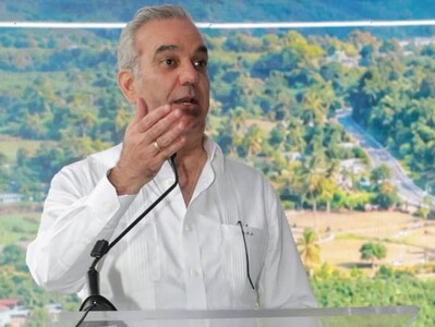 Luis Abinader inaugura carretera Nizao-Sabana Larga-Ocoa
