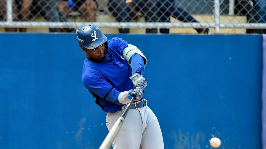 Orelvis Martínez produce las cuatro carreras del Licey en empate ante las Águilas Orelvis Martínez produce las cuatro carreras del Licey en empate ante las Águilas