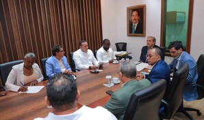 Plantean debatir en vistas p&uacute;blicas proyecto de ley para frenar entrada de narcos a partidos