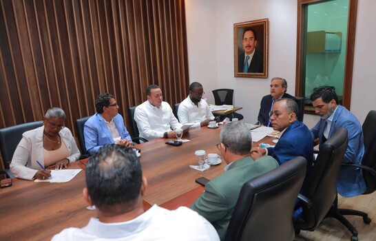 Plantean debatir en vistas p&uacute;blicas proyecto de ley para frenar entrada de narcos a partidos