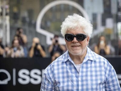 Pedro Almodóvar revela interés en Peces de Eva Baltasar