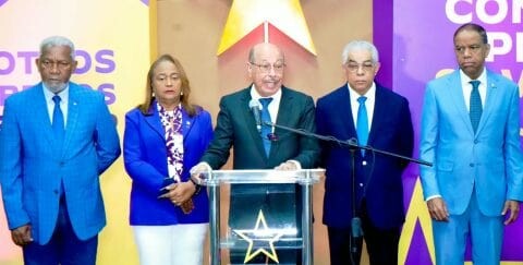 El PLD le entra al Presupuesto del 2027 y cuestiona que contemple préstamos para pagar deudas El PLD le entra al Presupuesto del 2027 y cuestiona que contemple préstamos para pagar deudas