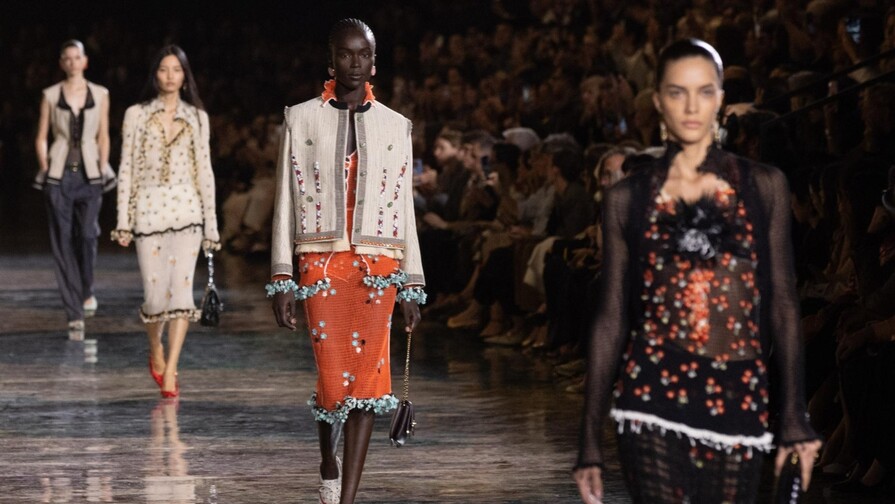 Chanel presenta su colección primavera verano inspirada en aves