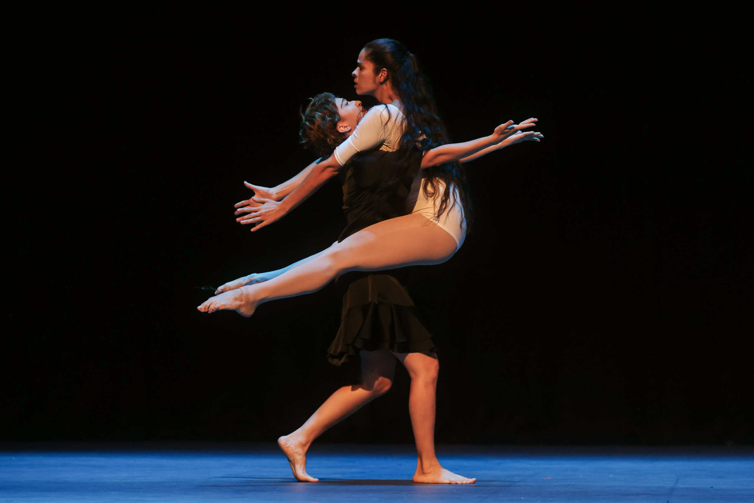 La juventud dominicana protagonizó el cierre del festival con una muestra de destreza, disciplina y pasión por la danza contemporánea.