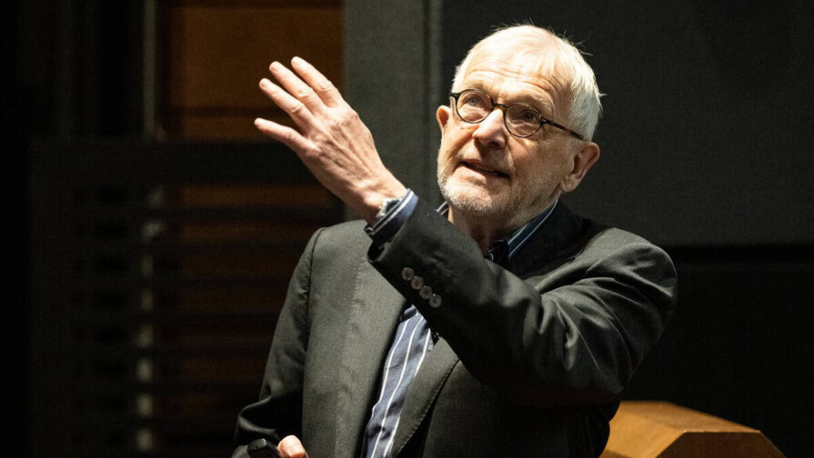 Ganador del Nobel Halzen dice que por fin han terminado los octubres decepcionantes Ganador del Nobel Halzen dice que por fin han terminado los octubres decepcionantes