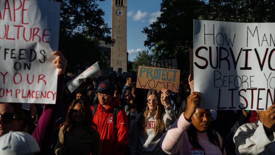 Estudiantes de Cornell se movilizan por Jane Doe tras denuncia de violación