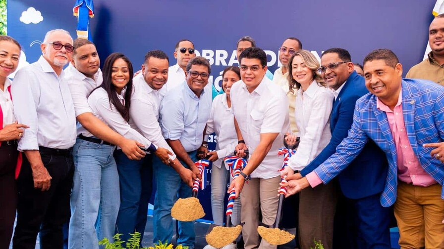 Caasd inicia saneamiento de ocho cañadas en Los Alcarrizos por RD$1,160 millones Caasd inicia saneamiento de ocho cañadas en Los Alcarrizos por RD$1,160 millones