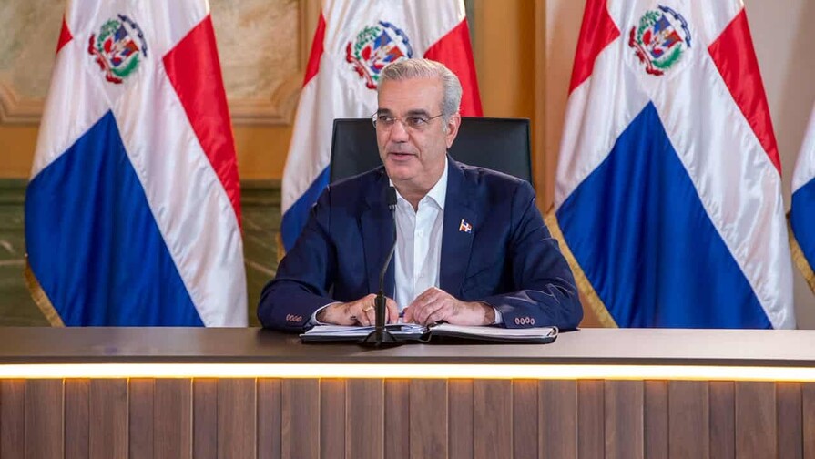 Presidente Abinader destaca medidas para financiamiento de viviendas de bajo costo
