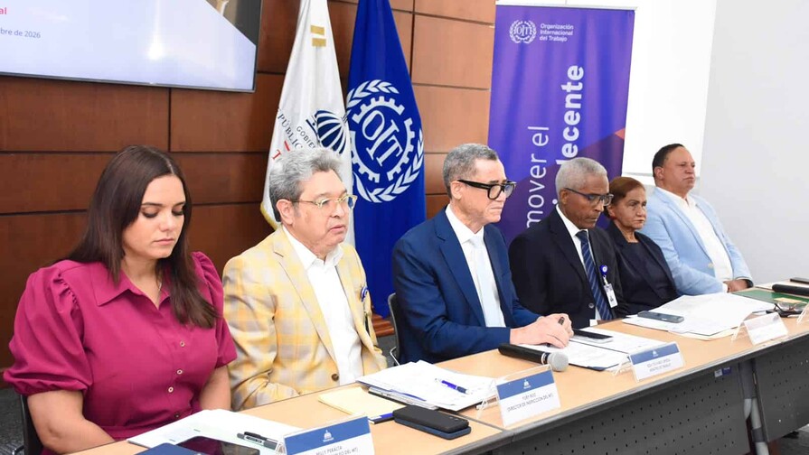 Ministerio y la OIT preparan Programa de Trabajo Decente de la República Dominicana Ministerio y la OIT preparan Programa de Trabajo Decente de la República Dominicana