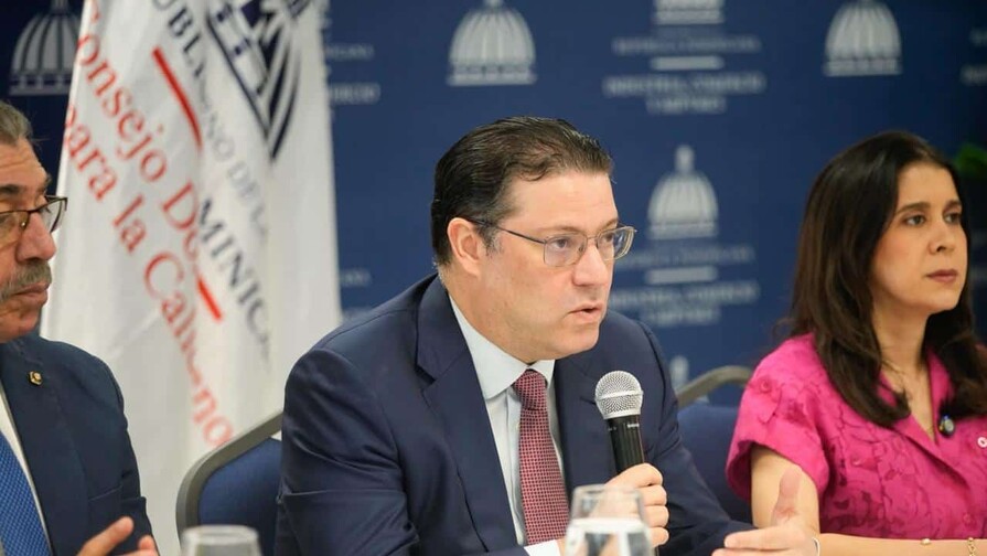 Yayo Sanz Lovatón anuncia más recursos y apoyo técnico para el ODAC Yayo Sanz Lovatón anuncia más recursos y apoyo técnico para el ODAC