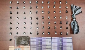 Apresan hombre con 71 porciones de presunta coca&iacute;na y una balanza en Santiago