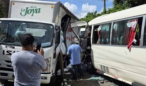 Muere chofer de autob&uacute;s involucrado en accidente que dej&oacute; ocho heridos en Hato Mayor