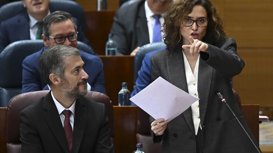 La presidenta madrileña repasa su vida, sin eludir los peores momentos, en Íntimo La presidenta madrileña repasa su vida, sin eludir los peores momentos, en Íntimo