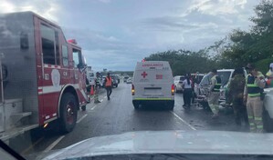 Reportan accidente m&uacute;ltiple en la Autov&iacute;a del Este