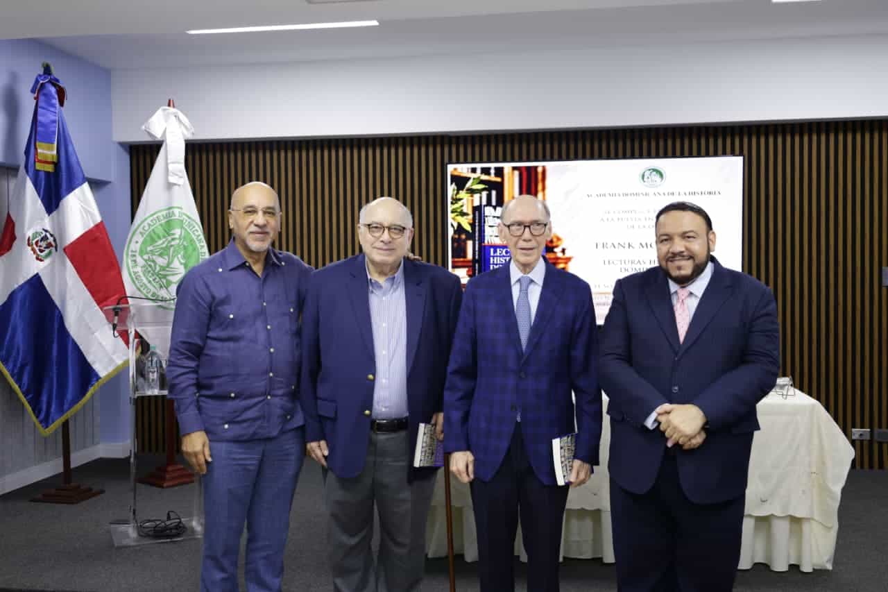 Aníbal de Castro, José Báez Guerrero, Frank Moya Pons y Miguel Reyes Sánchez.
