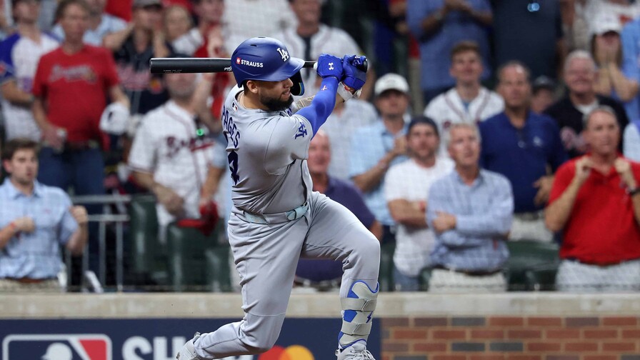 Andy Pages pega el batazo que mete a los Dodgers en la Serie de Campeonato