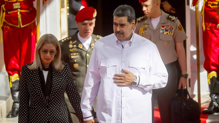 EE. UU. acusa a Maduro y Cilia Flores de conspiración para cometer torturas EE. UU. acusa a Maduro y Cilia Flores de conspiración para cometer torturas